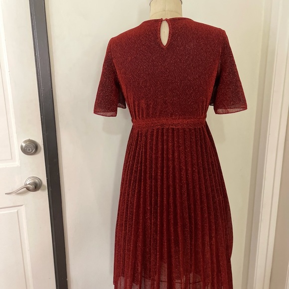 FLUTTER SLEEVE SELF BELTED PLEATED GLITTER DRESS - Picture 9 of 11